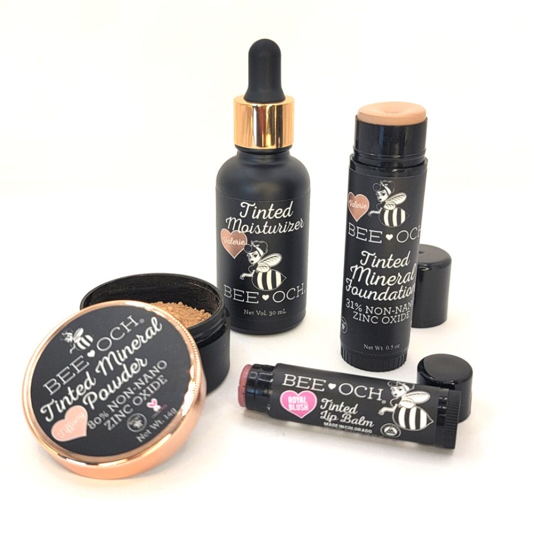 a.o.e organic cosmetics 3点セット Try Me Trio - Mineral Makeup Bundle w/ Free Tinted Lip Balm - Bee